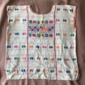 🔸Central American Embroidered Top 🔸
